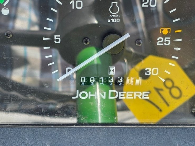 john-deere-5203-image-51