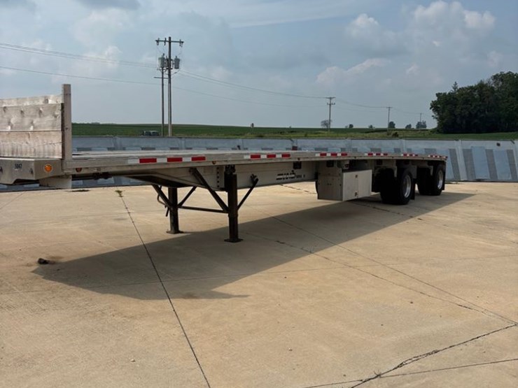 2008-benson-flatbed-image-1