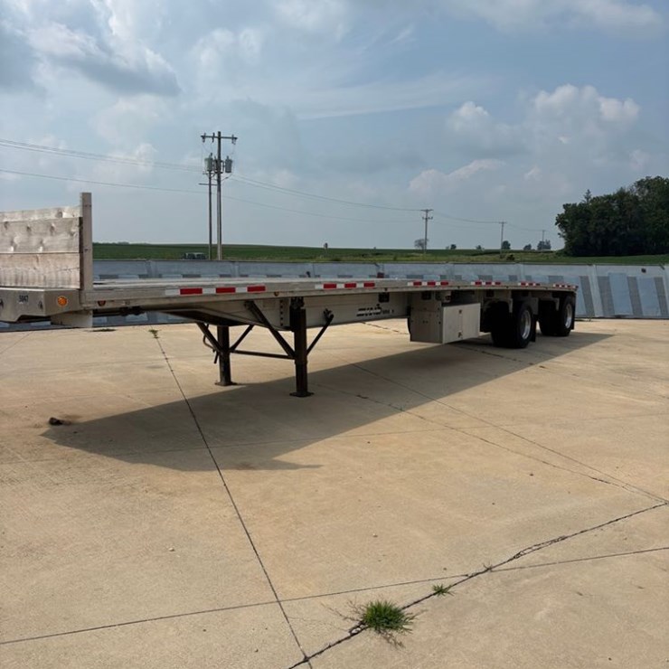 2008 BENSON FLATBED