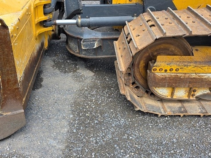 2014-deere-700k-lgp-image-8