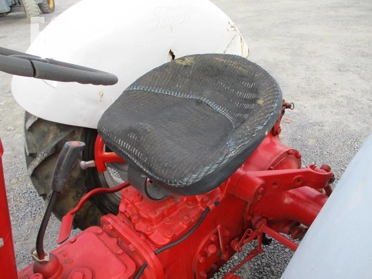 ford-600-image-4