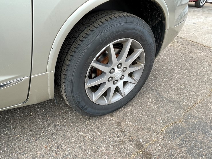2014-buick-enclave-image-23