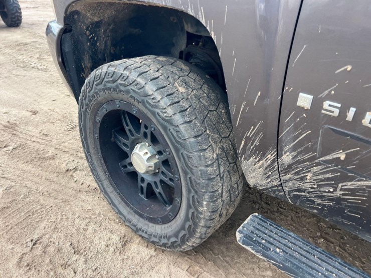 2008-chevrolet-silverado-image-22