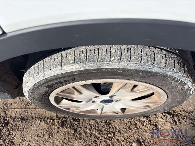 2013-ford-escape-image-27