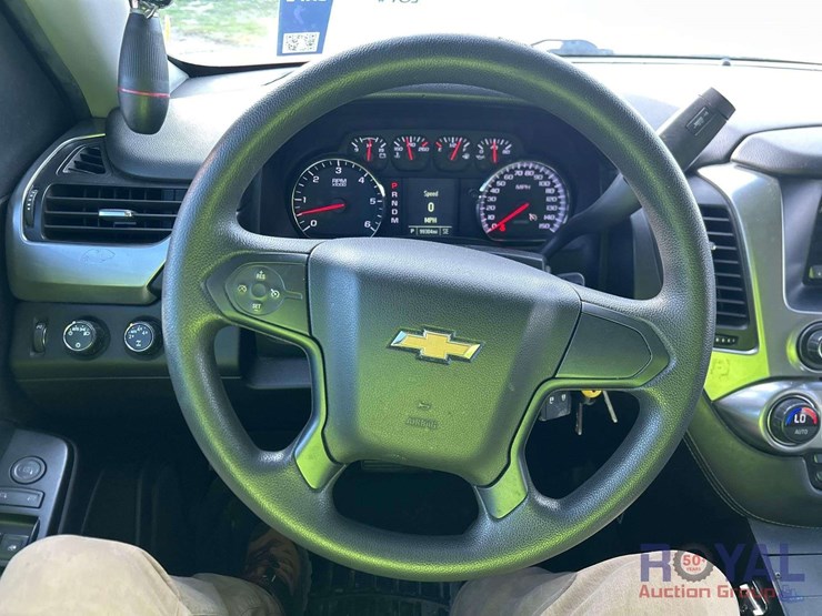 2016-chevrolet-tahoe-image-14