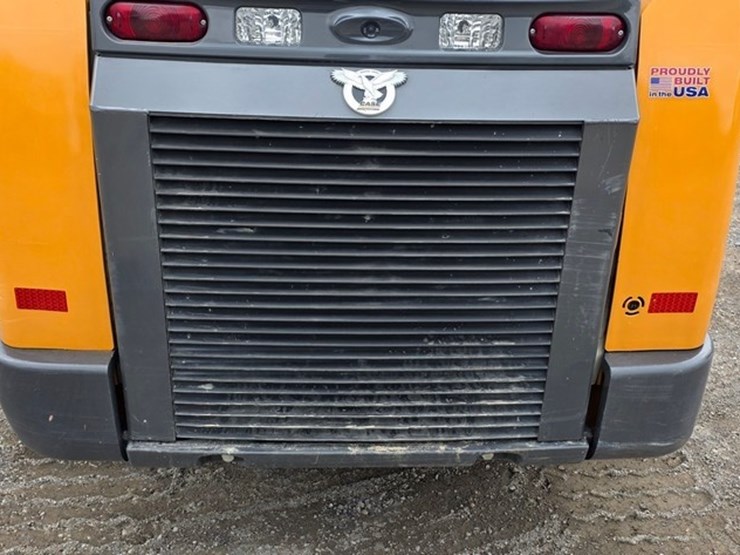 2022-case-tr340b-image-19