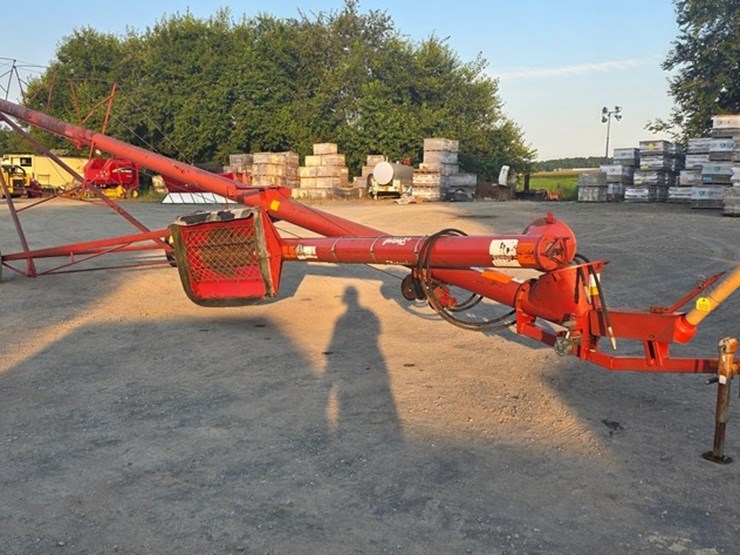 feteral-8"x60'-transport-auger-image-1