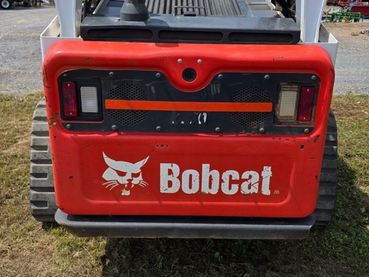 2022-bobcat-t770-image-20