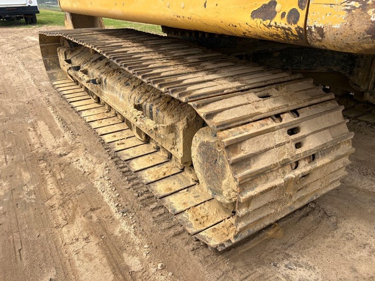 caterpillar-320gc-image-31