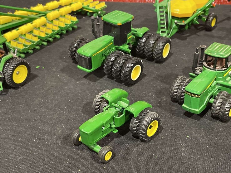 john-deere-64-image-3