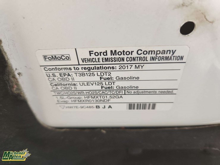 2017-ford-escape-se-image-19