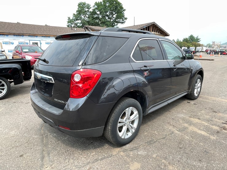 2013-chevrolet-equinox-lt-image-5