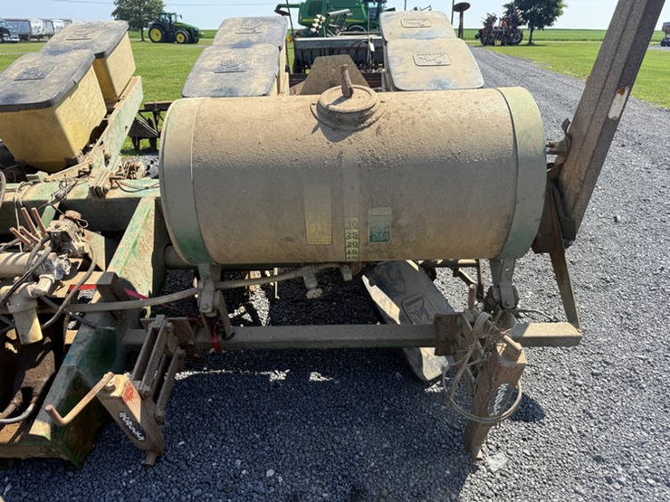 john-deere-7000-image-8