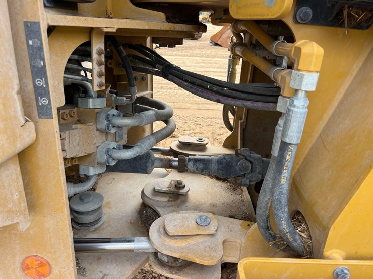 caterpillar-926m-image-26