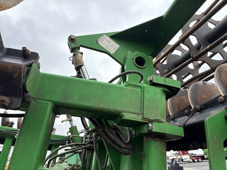 2020-john-deere-2680h-image-35
