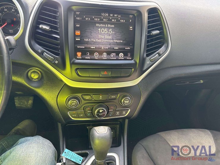 2014-jeep-cherokee-image-14
