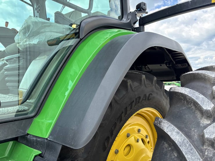 2023-john-deere-8r-340-image-29