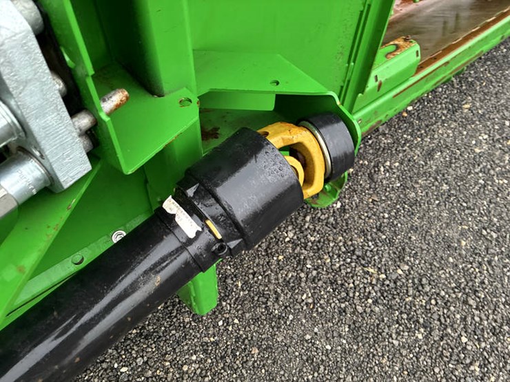 2013-john-deere-635f-image-10
