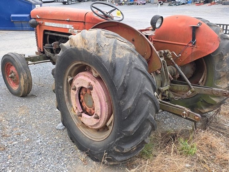 massey-ferguson-65-image-3