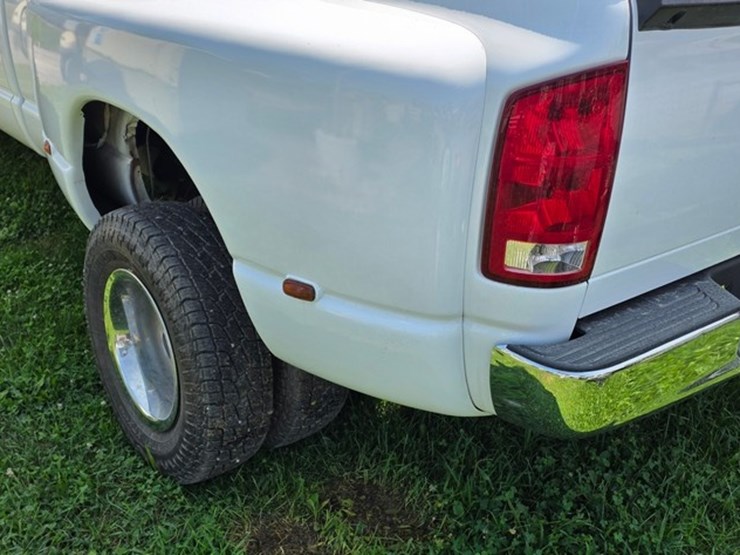 2006-dodge-ram-3500-image-18