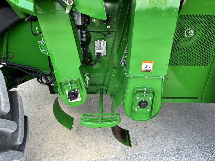 2023-john-deere-s780-image-80