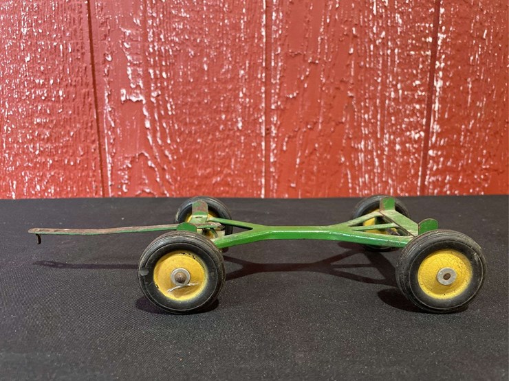 john-deere-16-image-3