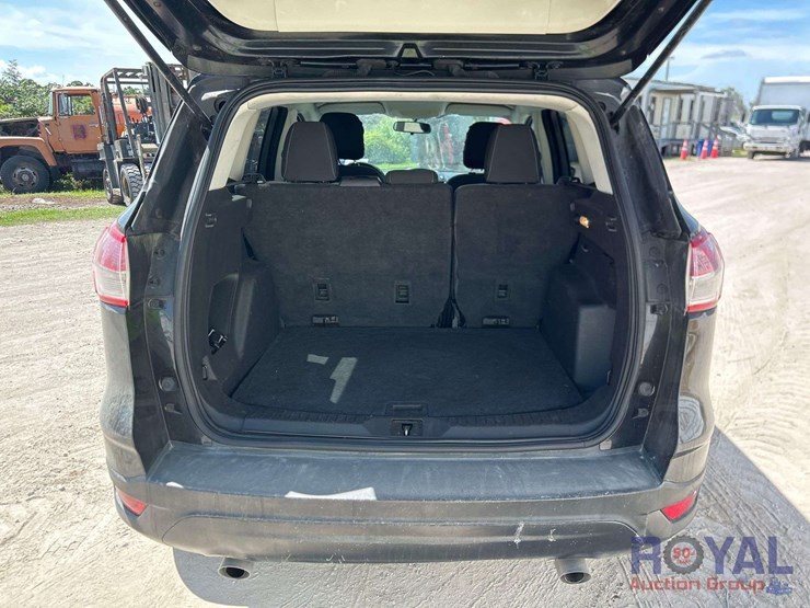 2015-ford-escape-image-15