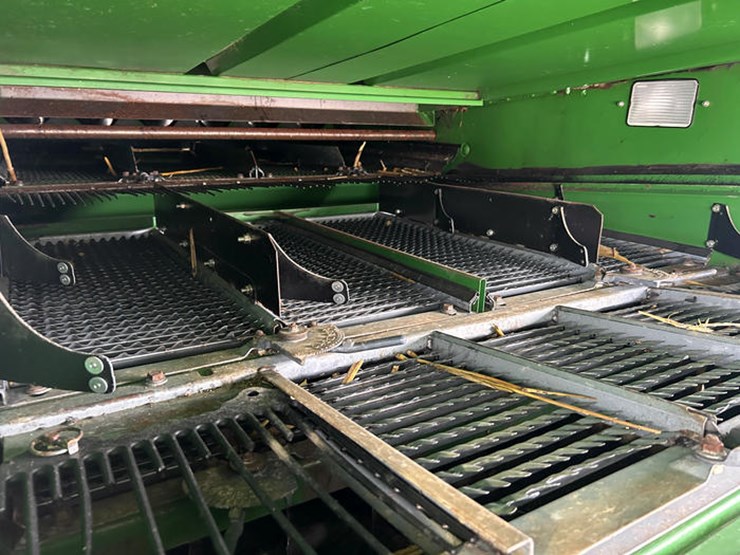 2001-john-deere-9550-image-60