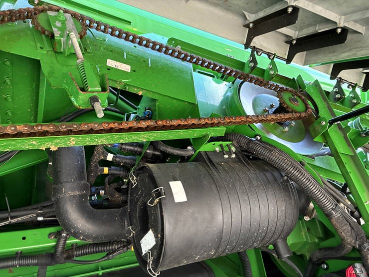 2016-john-deere-s680-image-58