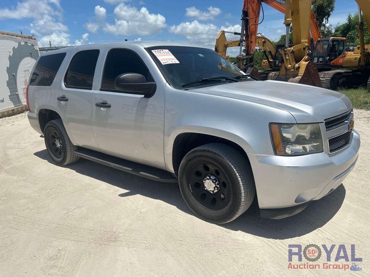 2014-chevrolet-tahoe-image-2