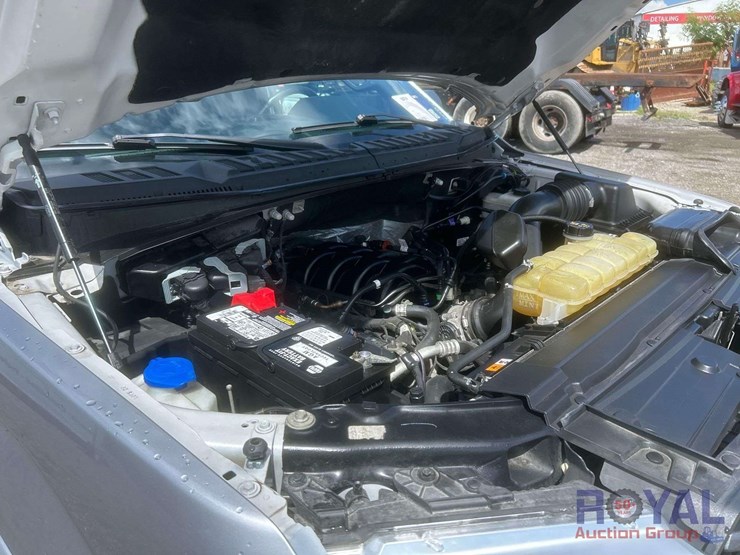 2020-ford-f150-image-8