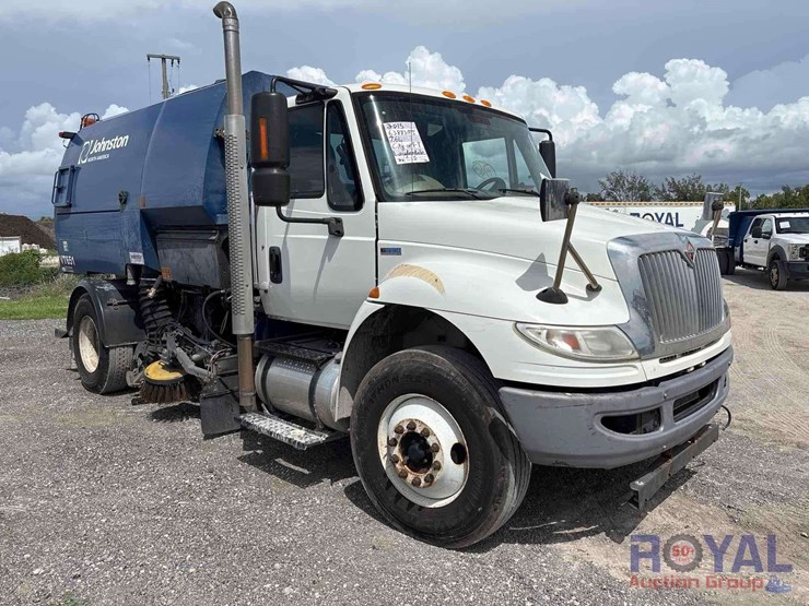 2015-international-durastar-4300-image-2