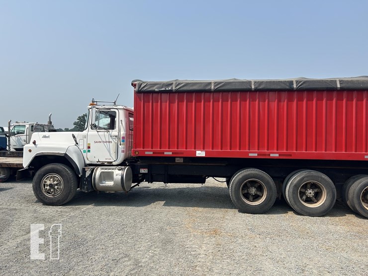 1991-mack-rb688s-image-10