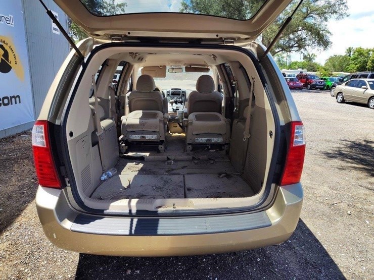 2007-kia-sedona-image-5