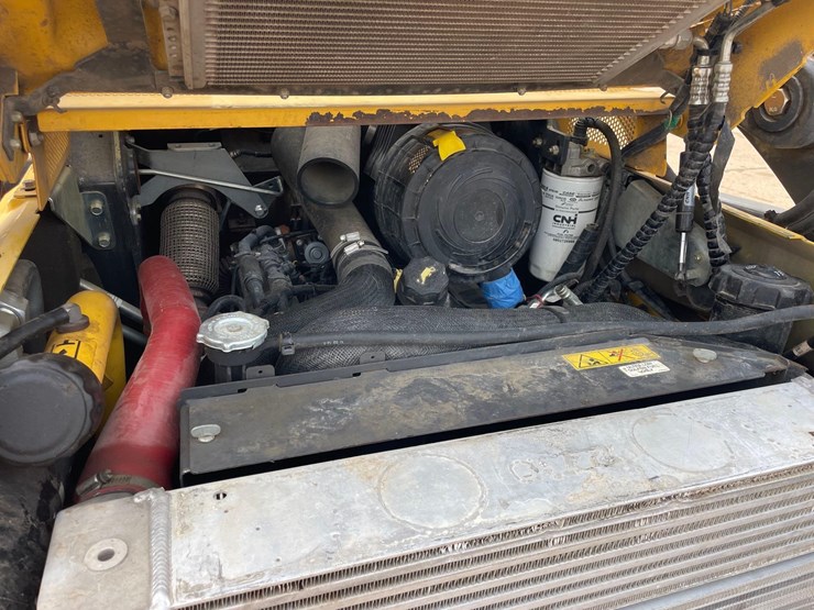 new-holland-c238-image-60