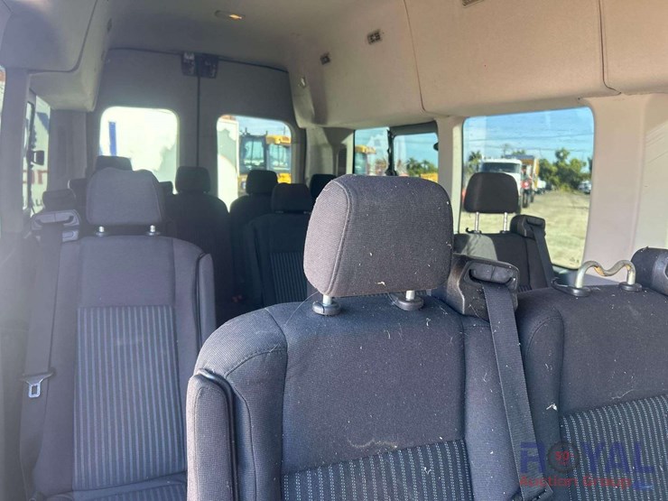 2015-ford-transit-image-21