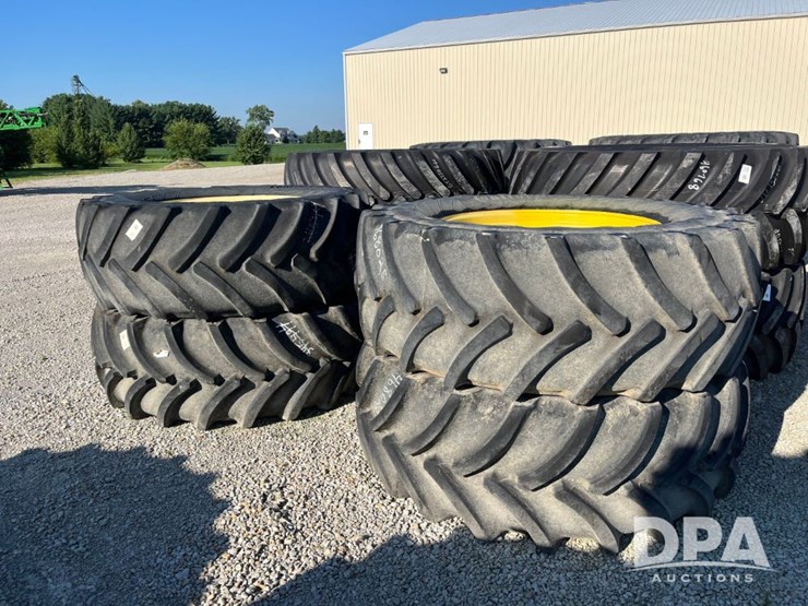 john-deere-4830-image-4