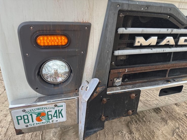 2016-mack-leu633-image-20