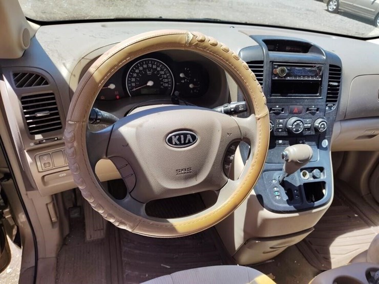 2007-kia-sedona-image-6