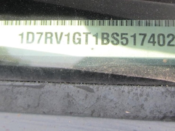 2011-dodge-ram-1500-image-9
