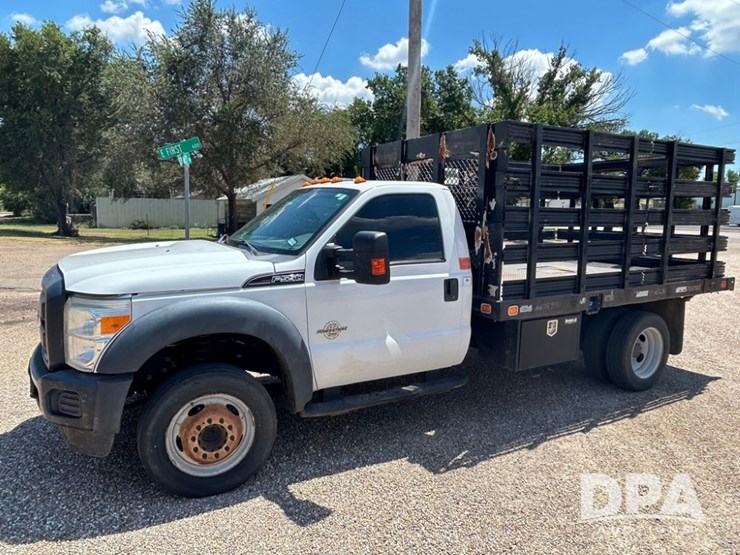 2016-ford-f550-image-1
