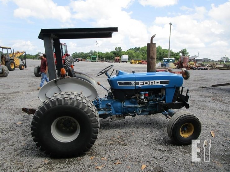 ford-3930-image-13