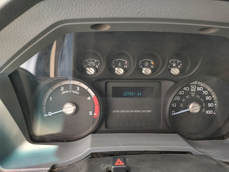 2016-ford-f550-image-7