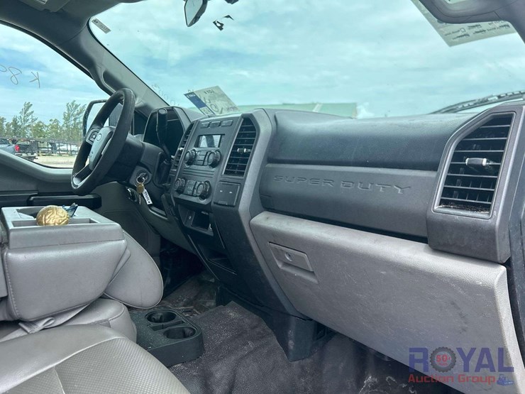 2017-ford-f450-image-30