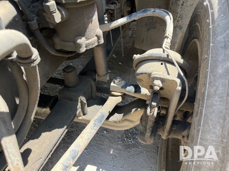 2005-freightliner-truck-(jn2399,-unit-277052)-image-76
