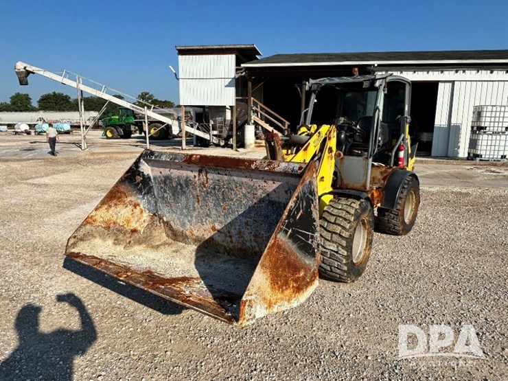 2014-wacker-neuson-wl36-image-1