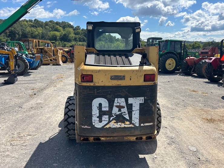 caterpillar-216-image-6