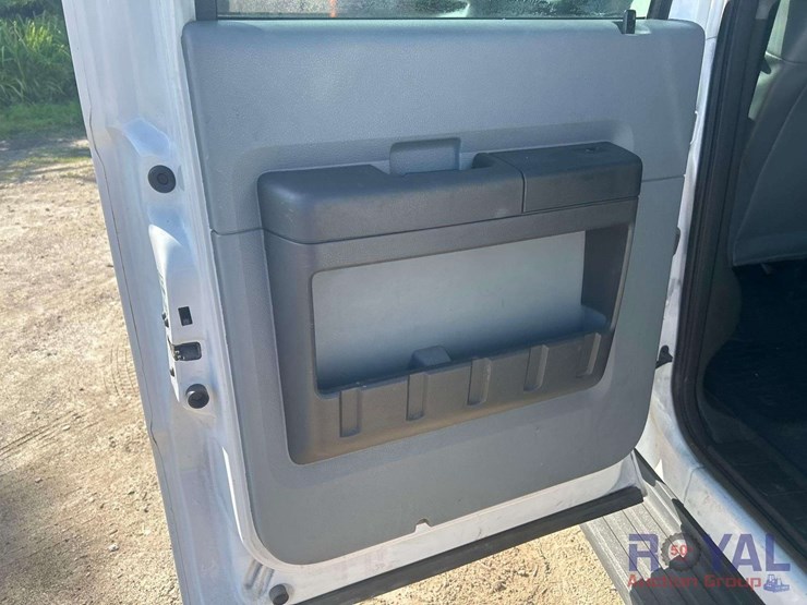 2014-ford-f450-image-17