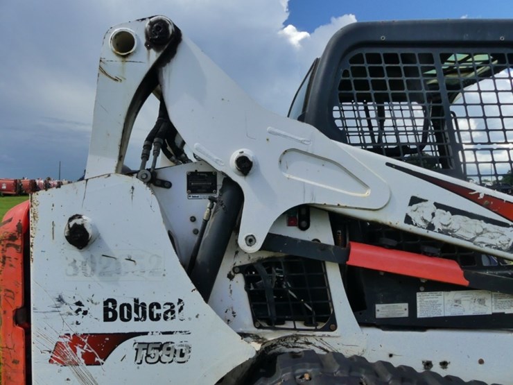 2018-bobcat-t590-image-8