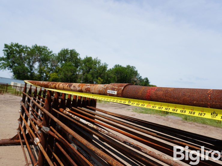 6-bar-16'-variable-rod-standing-fences-image-19